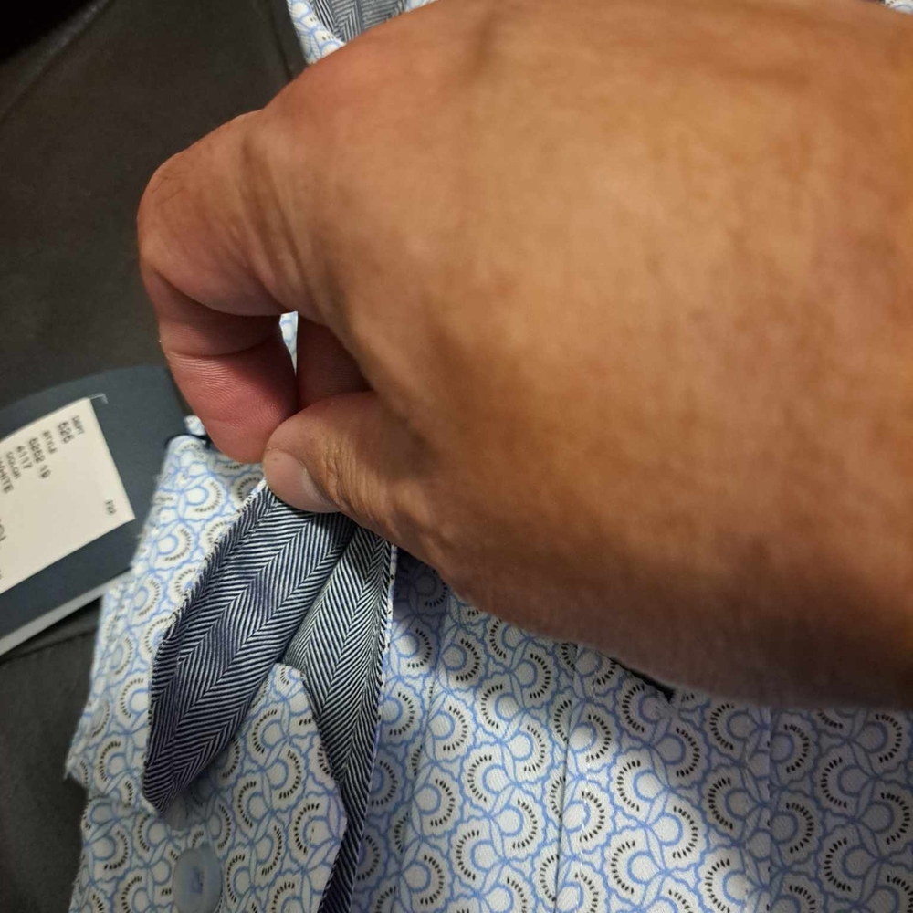 Daniel Hechter Men's Geometric Blue and White Dress Shirt - Picture 8 of 8